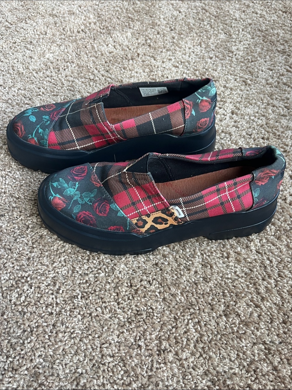 Toms Slip-On Plaid & Rose Print Flats - Red, Black, Teal Size 7.5